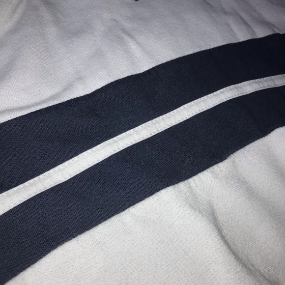 garage cropped hoodie - Picture 2 of 6